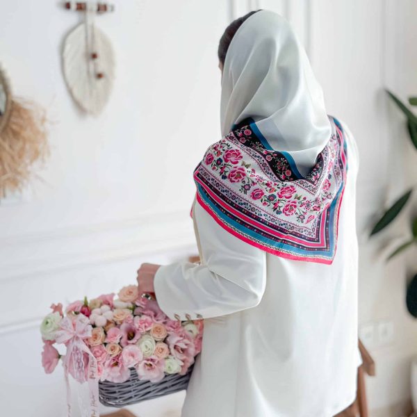 روسری ابریشمی Eglantine