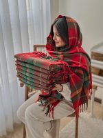شال موهر چهارخانه قرمز سبز
