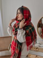 شال موهر چهارخانه قرمز سبز