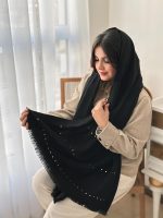 شال موهر مشکی پانچ طلایی