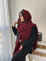 شال زنانه کریسمس با تم زرشکی