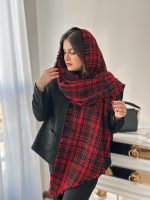 شال زنانه کریسمس با تم زرشکی