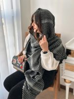 شال موهر طرح ماهی