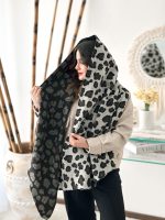 شال فوتر پلنگی قواره‌دار