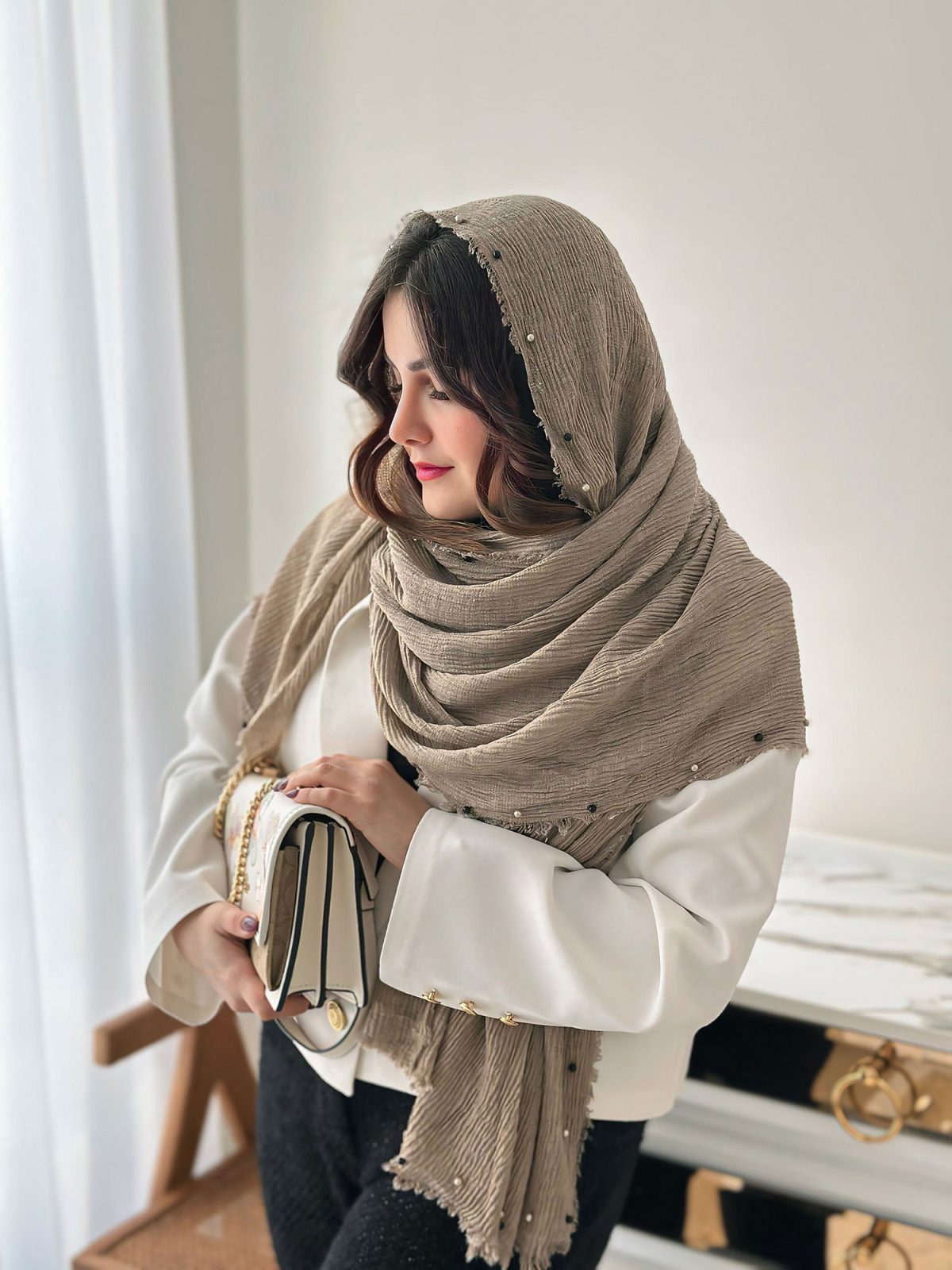 شال چهار فصل دور مروارید