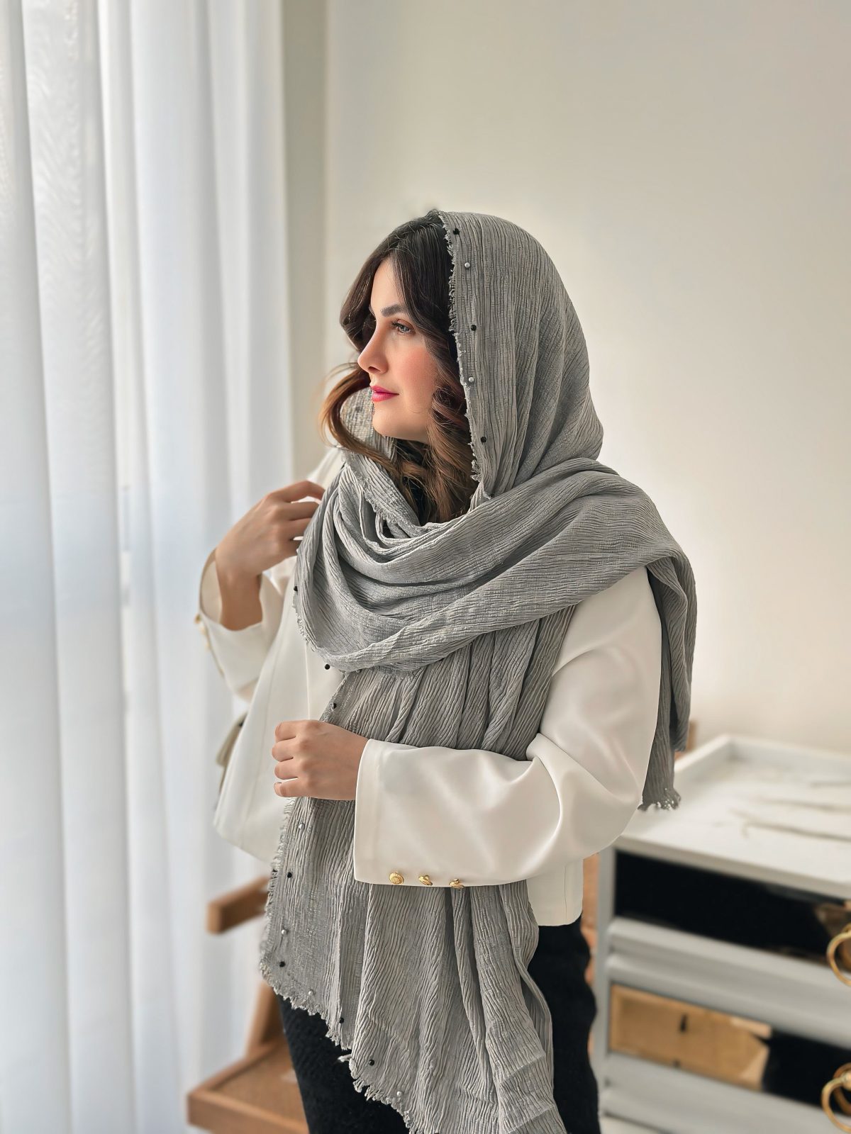 شال چهار فصل دور مروارید
