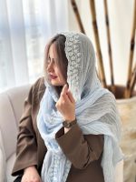 شال نخی لب گلدوزی