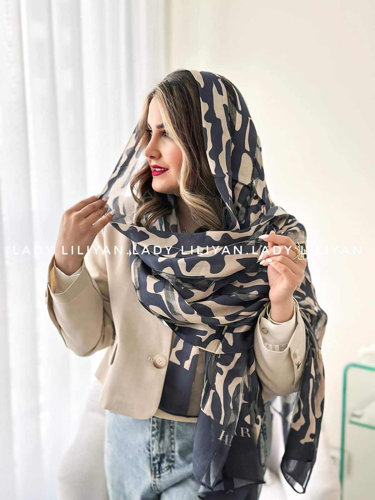 شال پلنگی کرم