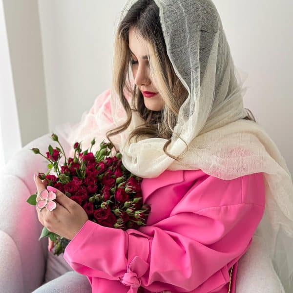 شال زنانه ابریشمی کرم روشن
