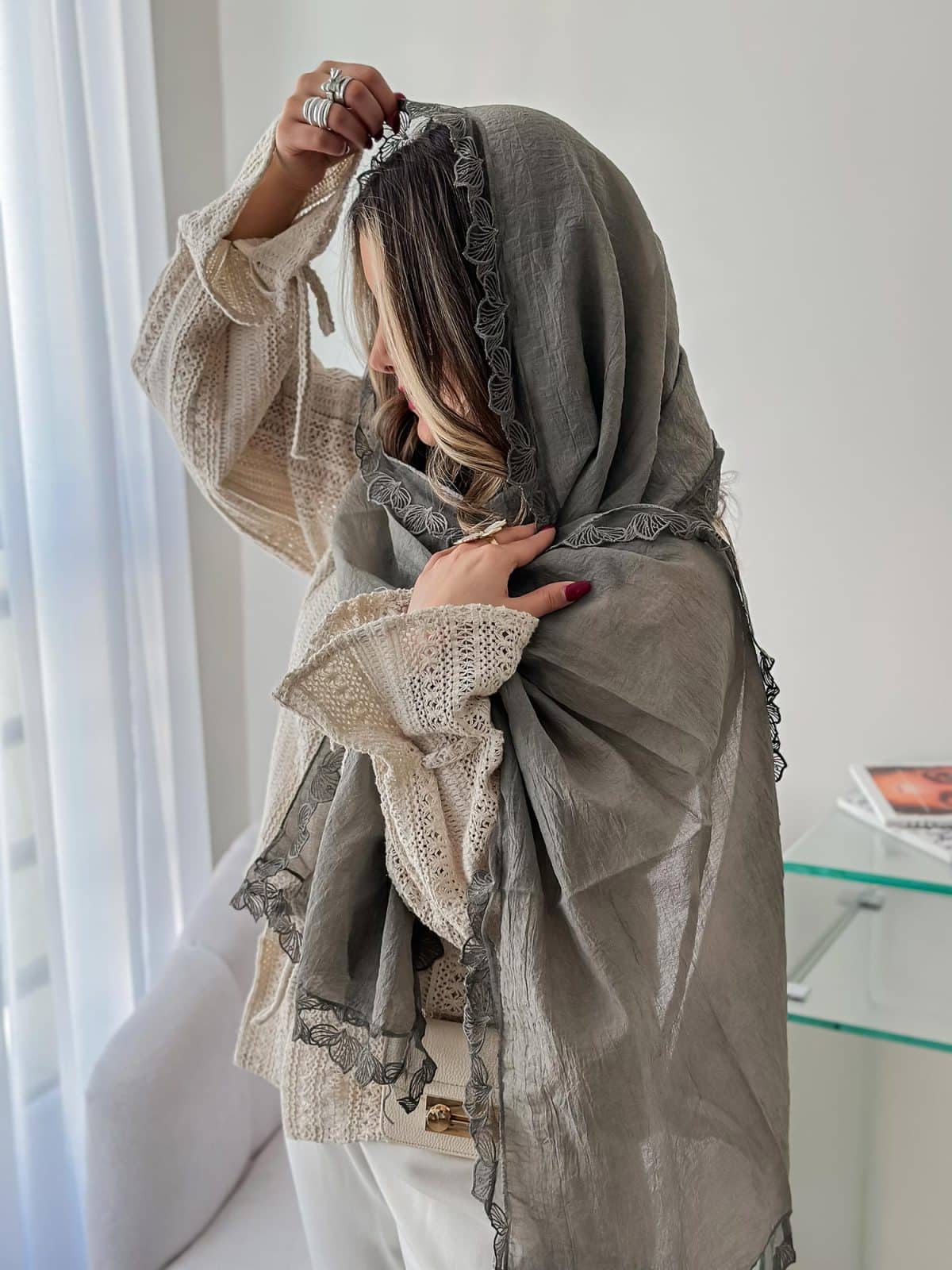شال زنانه نخی مجلسی طوسی تیره