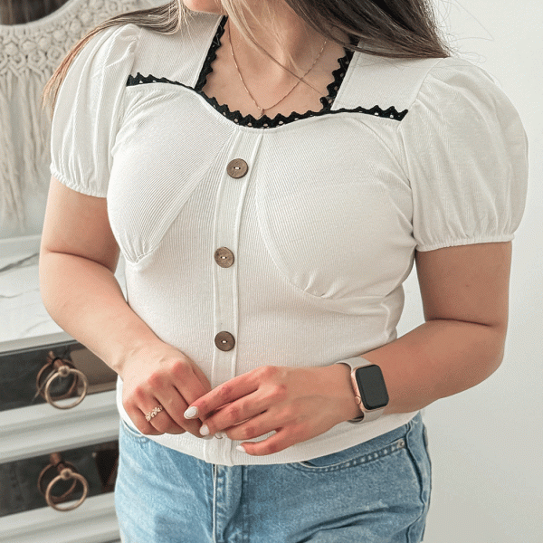 تیشرت یقه گیپور زنانه